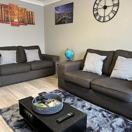 Modern Cosy Warm Home With Free Parking Челмсфорд Екстер'єр фото