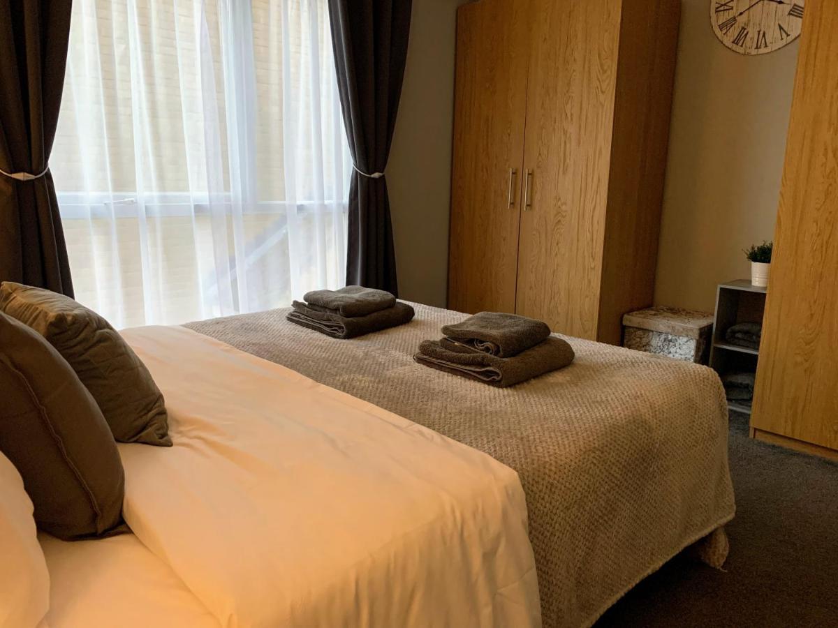 Modern Cosy Warm Home With Free Parking Челмсфорд Екстер'єр фото