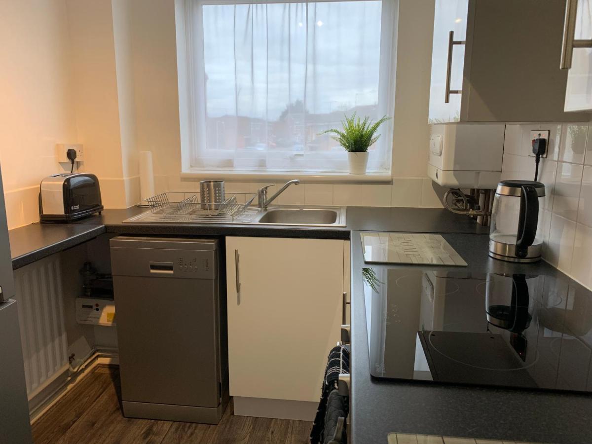 Modern Cosy Warm Home With Free Parking Челмсфорд Екстер'єр фото